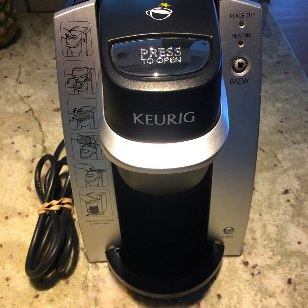 Keurig  model B130 k cup coffee maker